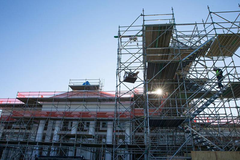 Scaffolding Update: New Roof Slated for Old Cabell Hall