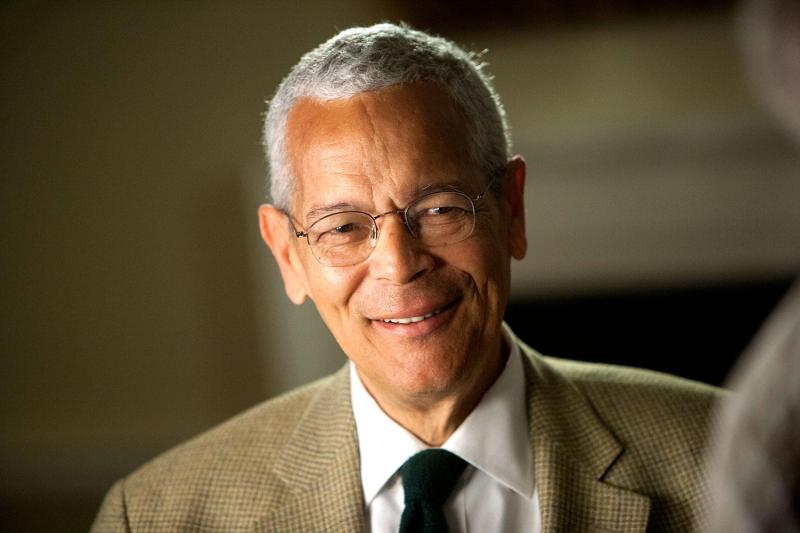 As many as 350 alumni, parents and friends contributed $3 million to endow a professorship in memory of the late civil rights activist Julian Bond, a UVA professor emeritus of history.